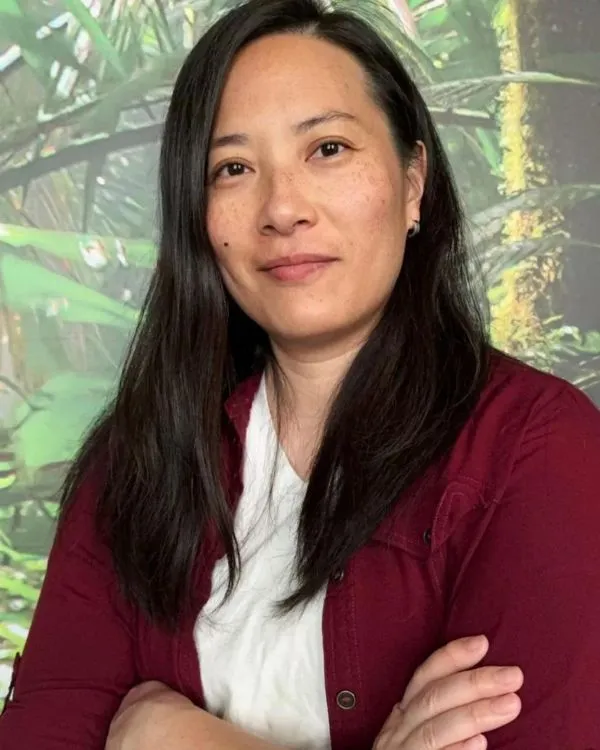 Estairia Hong, Registered Therapeutic Counsellor
